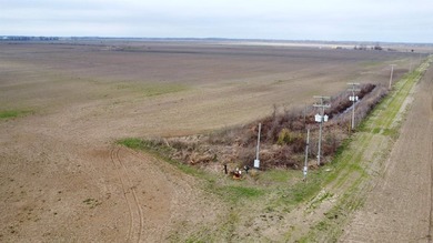 This farm, totaling 606.5 acres, is comprised of four tracts - photo 35