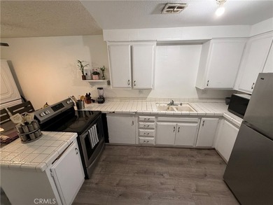 This charming two-story, 2-bedroom, 2-bath home is ideally - photo 5