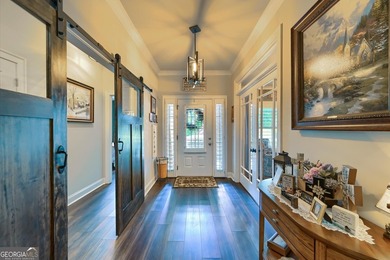 Beauty, Location & Easy Living! This spacious ranch offers the - photo 8