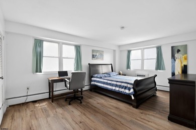Welcome to Landmark Towers Condo where location, space, and - photo 9