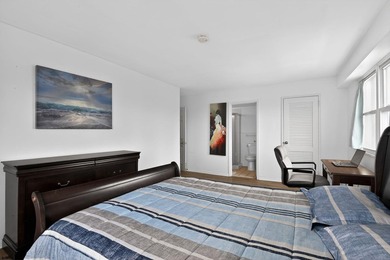Welcome to Landmark Towers Condo where location, space, and - photo 10