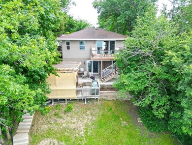 Nestled along the shores of beautiful Lake Francis, this - photo 1