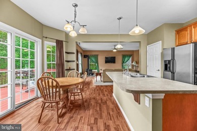Amazing colonial in quiet cul-da-sac.  Home has a new roof in - photo 14