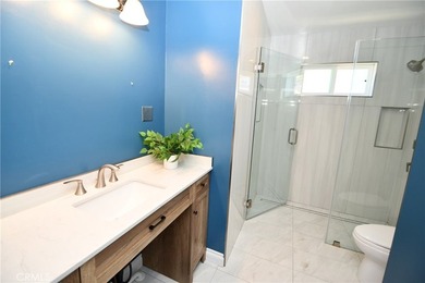 Welcome to this move in spacious, wonderfully located family - photo 19