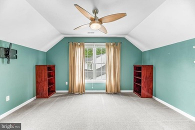 Amazing colonial in quiet cul-da-sac.  Home has a new roof in - photo 24