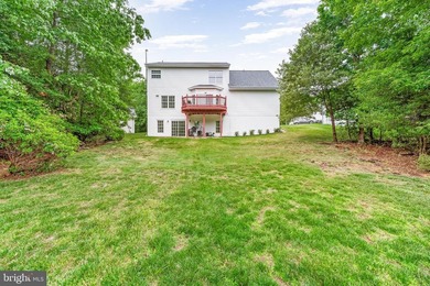 Amazing colonial in quiet cul-da-sac.  Home has a new roof in - photo 43