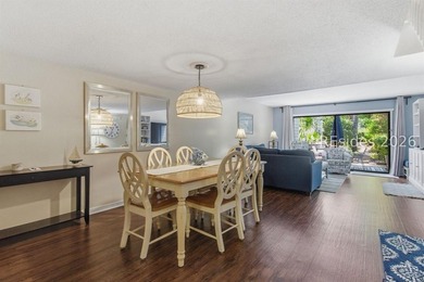 Beautifully furnished and updated 2 bedroom, 2.5 bath villa in - photo 6