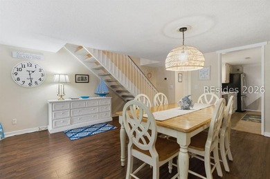Beautifully furnished and updated 2 bedroom, 2.5 bath villa in - photo 8