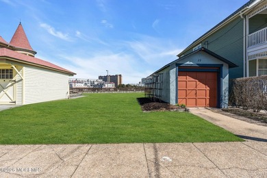 Waterfront lot with curb cut and garage. Build your dream - photo 1
