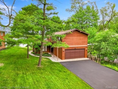 Lake Home For Sale in West Bloomfield, Michigan