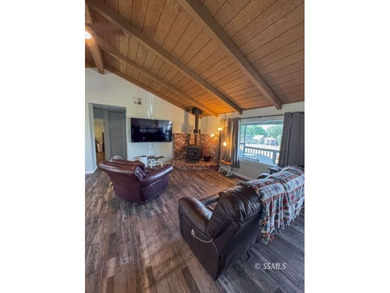 Located in a highly desirable area of Lake Isabella, Squirrel - photo 7