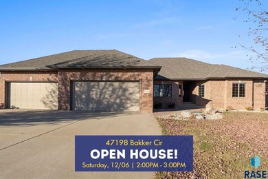 (private lake, pond, creek) Home For Sale in Sioux Falls South Dakota