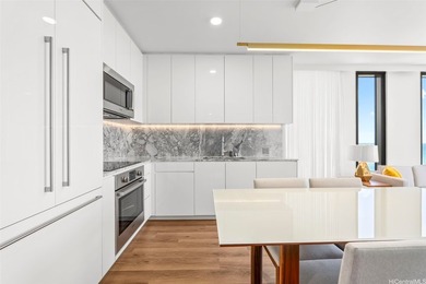 NEW LISTING! Immaculate, high-floor 2 bed, 2 bath PRIME - photo 8