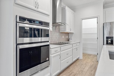 Welcome home to this beautifully upgraded 4-bedroom, 2-bathroom - photo 13