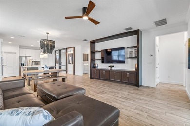 Welcome home to this beautifully upgraded 4-bedroom, 2-bathroom - photo 20