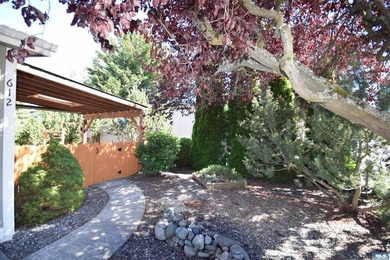 Wonderful opportunity to be in a 55+ community with a mature - photo 23