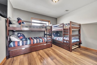 Fantastic 4-bedroom, 2-bathroom family home in Milford's - photo 24