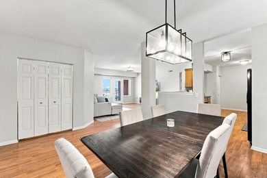 Welcome to this beautifully maintained, move-in-ready 2-bedroom - photo 6