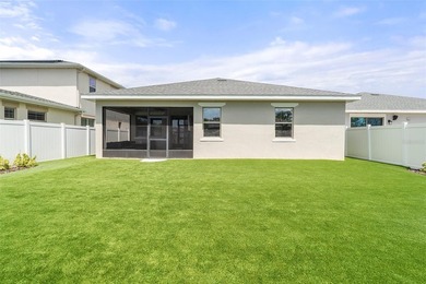 Welcome home to this beautifully upgraded 4-bedroom, 2-bathroom - photo 36