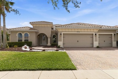 Lake Tohopekaliga Home For Sale in Kissimmee Florida