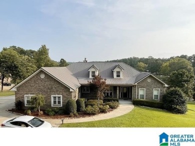 Custom, Well-built, one of a kind rare find with almost 2 ac - photo 2