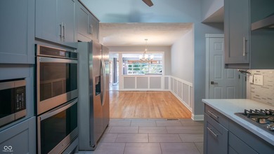 Welcome home to this prestigious, well-maintained property that - photo 9
