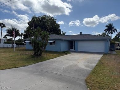 Caloosahatchee River Home For Sale in North Fort Myers Florida