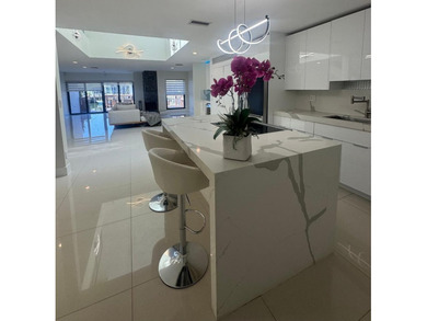 Yes, you can have it ALL! Beautifully updated Waterfront Home - photo 4