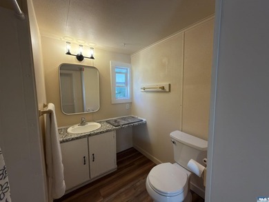 Well-kept and updated 2 bedroom, 1.75 bath manufactured home on - photo 14