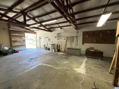 Well-kept and updated 2 bedroom, 1.75 bath manufactured home on - photo 17
