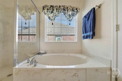 Discover the perfect blend of comfort, convenience, and - photo 24