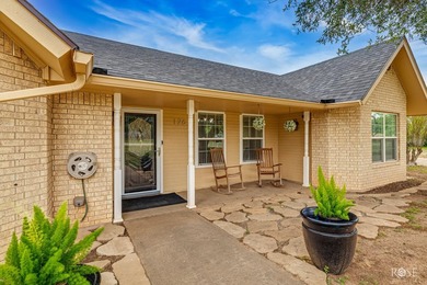 Welcome to 126 Bagpipe Rd, where comfort, character, and space - photo 16