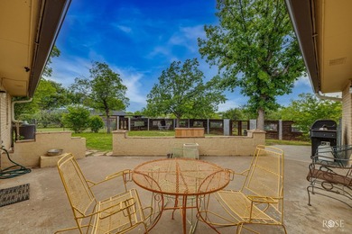 Welcome to 126 Bagpipe Rd, where comfort, character, and space - photo 17