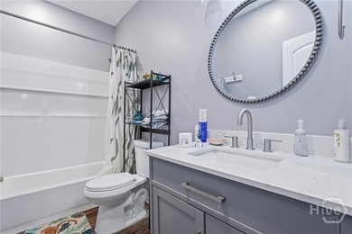 Welcome to an exceptional investment opportunity in a convenient - photo 19