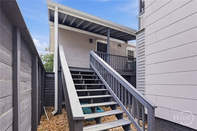 Welcome to an exceptional investment opportunity in a convenient - photo 20
