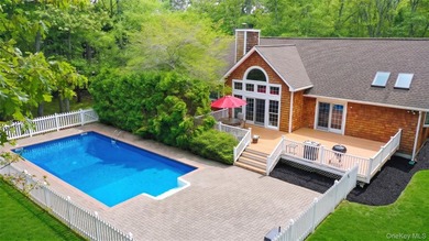 This beautiful 3 bedroom, 2 bath Post Modern Ranch is set on a - photo 3