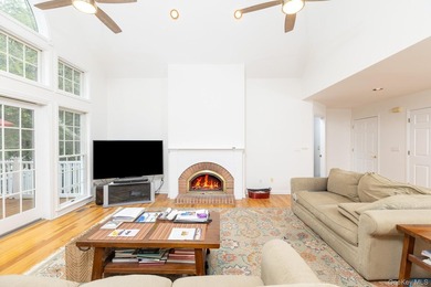 This beautiful 3 bedroom, 2 bath Post Modern Ranch is set on a - photo 7
