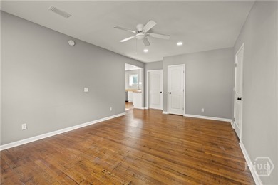 Welcome to an exceptional investment opportunity in a convenient - photo 32