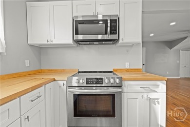 Welcome to an exceptional investment opportunity in a convenient - photo 34