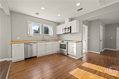 Welcome to an exceptional investment opportunity in a convenient - photo 37
