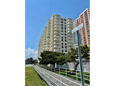 PENTHOUSE CONDO!!!! with Amazing Ocean Views! THESE UNITS DO NOT - photo 3