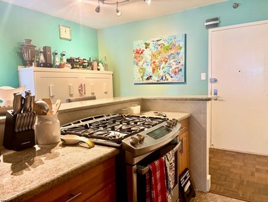 PENTHOUSE CONDO!!!! with Amazing Ocean Views! THESE UNITS DO NOT - photo 4