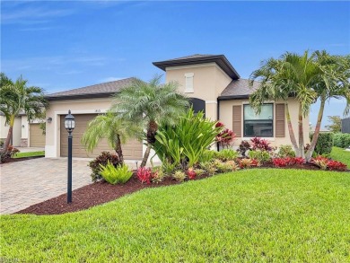 Lake Home For Sale in Fort Myers, Florida