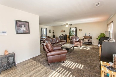 NO HOA's on this well maintained 3 bed 2 bath home with an open - photo 2