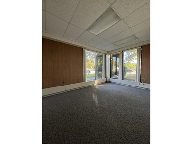 PRIME OFFICE BUILDING FOR SALE. Total building is approx. 15 - photo 5