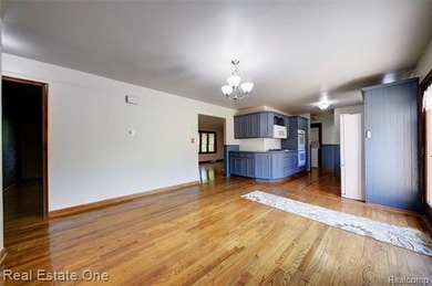 Welcome to 3125 Commerce Rd., in Milford Township! This - photo 13