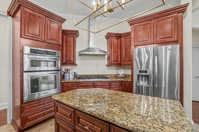 Gorgeous custom home located on the SouthWood Golf Course! This - photo 16