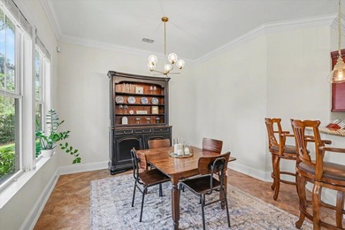 Gorgeous custom home located on the SouthWood Golf Course! This - photo 18