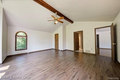 Welcome to 3125 Commerce Rd., in Milford Township! This - photo 26