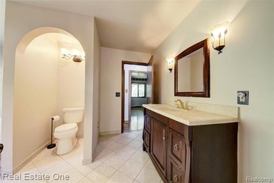 Welcome to 3125 Commerce Rd., in Milford Township! This - photo 28